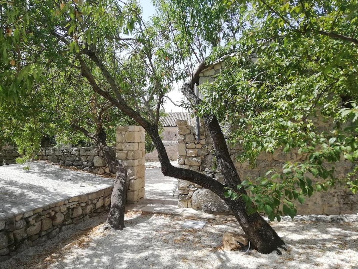 Agriturismo Fondo Paliemmu Modica Luaran gambar