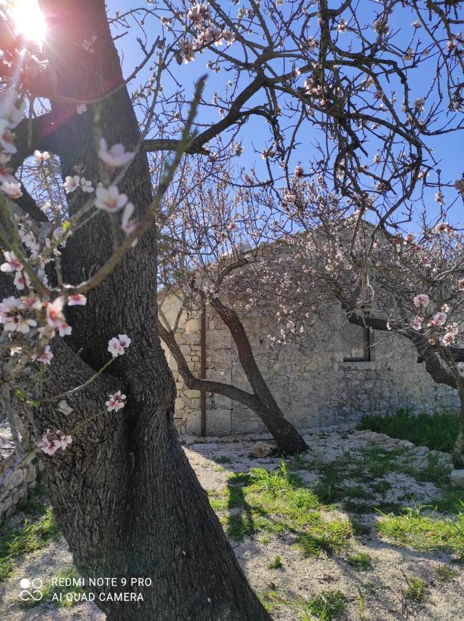 Agriturismo Fondo Paliemmu Modica Luaran gambar
